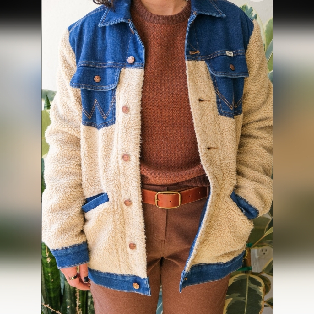 Wrangler Oversized Patch Sherpa Jacket